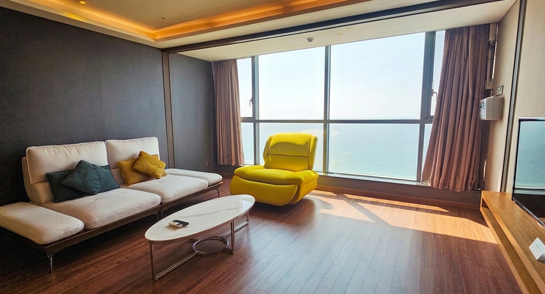 슬라이드 이미지 2